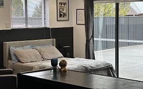 Easy Peasy Open-Plan Studio